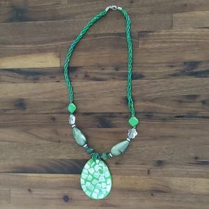 Green bead neckalace